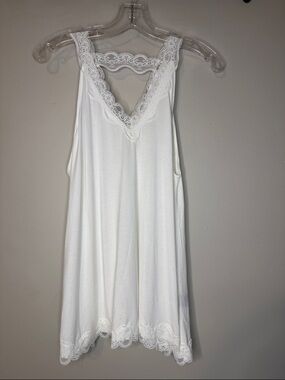 POL White Lace-Trim V-Back Tank Top L